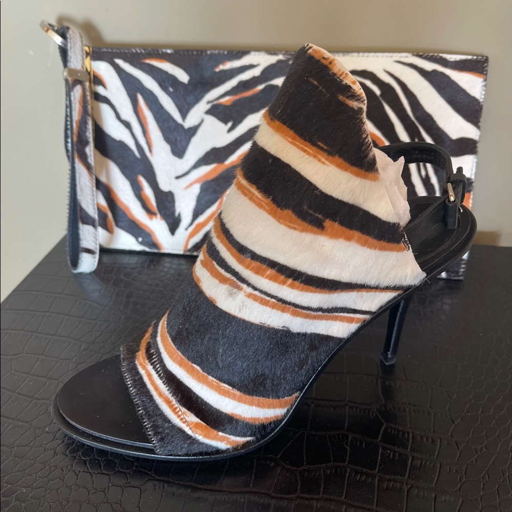 BALENCIAGA Vintage animals print Heels - Picture 3 of 11
